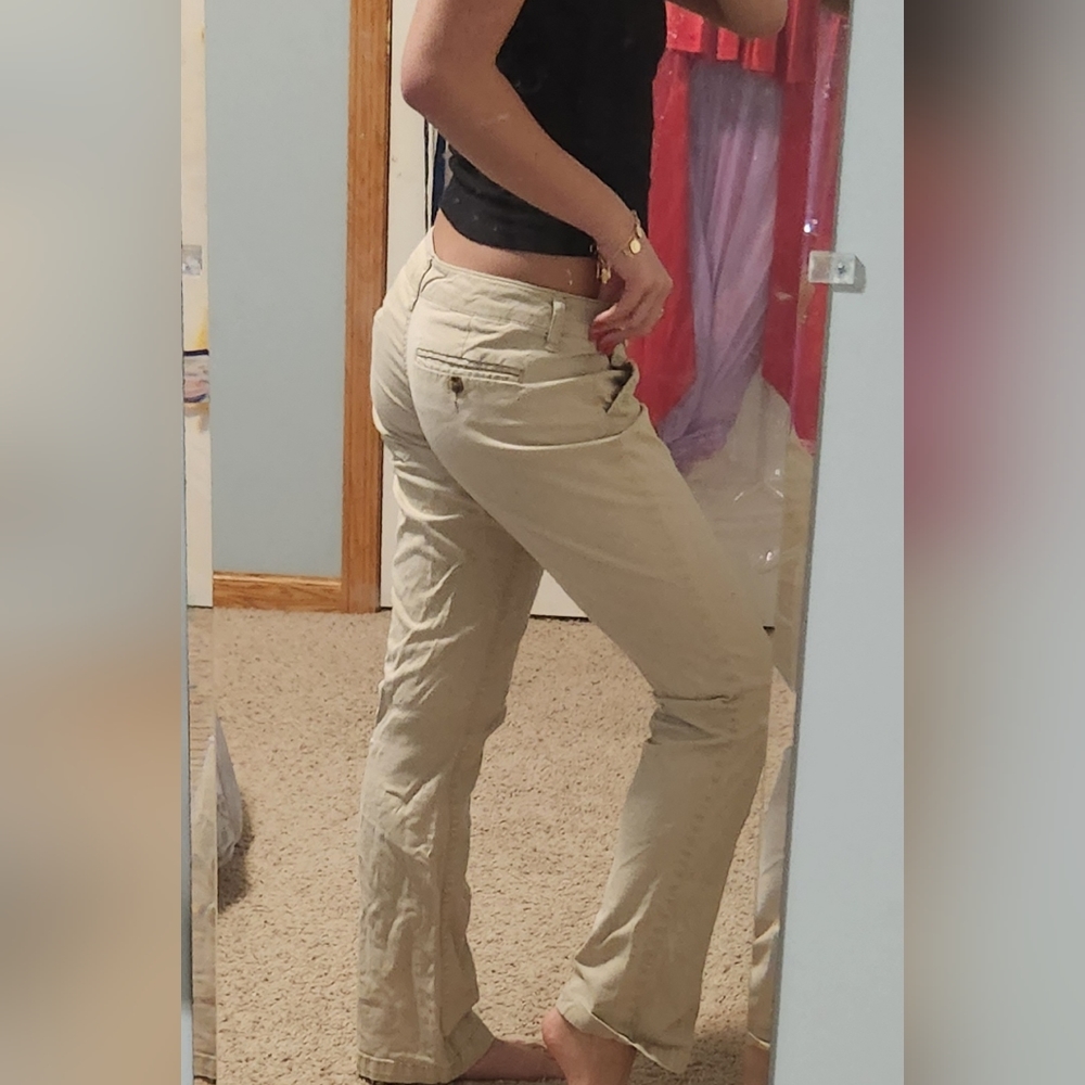 Y2k lowrise American Eagle cream khakis